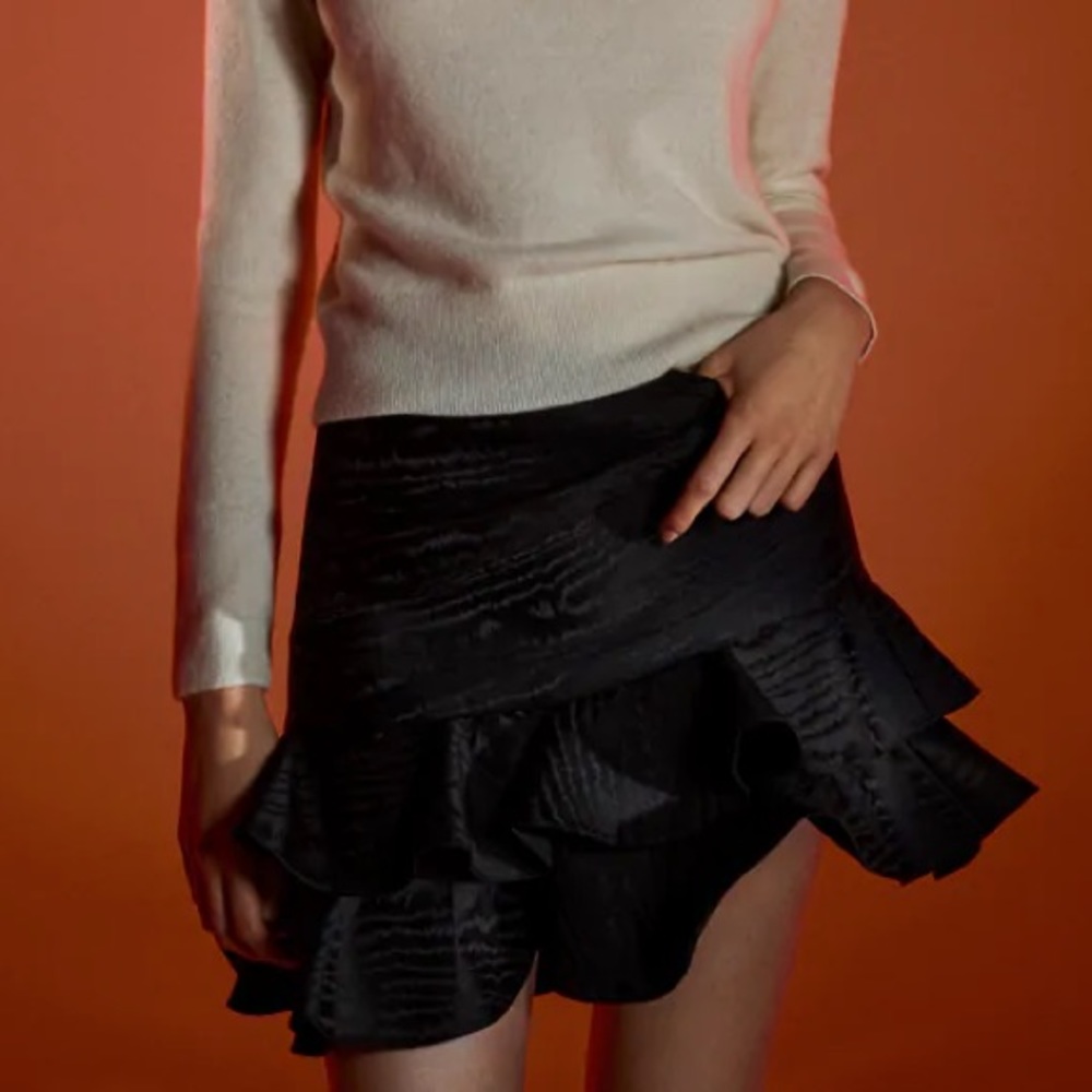 New Zara Ruffle Black Mini Skirt Size Medium